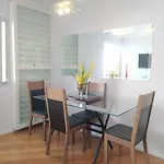 Apartamento 60 mt inteiro em Moema